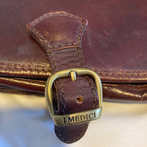 IMedici Italian Leather Briefcase - Picture 3 of 7